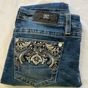 Miss Me 28 Signature Skinny Rhinestones Medium Wash Jeans Measurements Differ